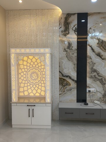 Room in 4 BHK Builder Floor at Sector 89 – for Sale