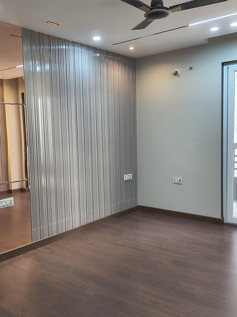 Room, sector 89 4 Bedroom 3210 Sq.Yd. Builder Floor In Sector 89 Faridabad 9618209