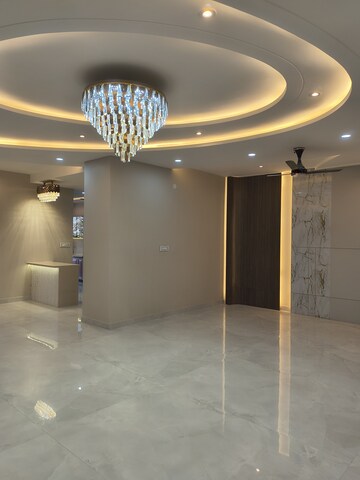 Furnished Amenities in 4 BHK Builder Floor at Sector 89 – for Sale