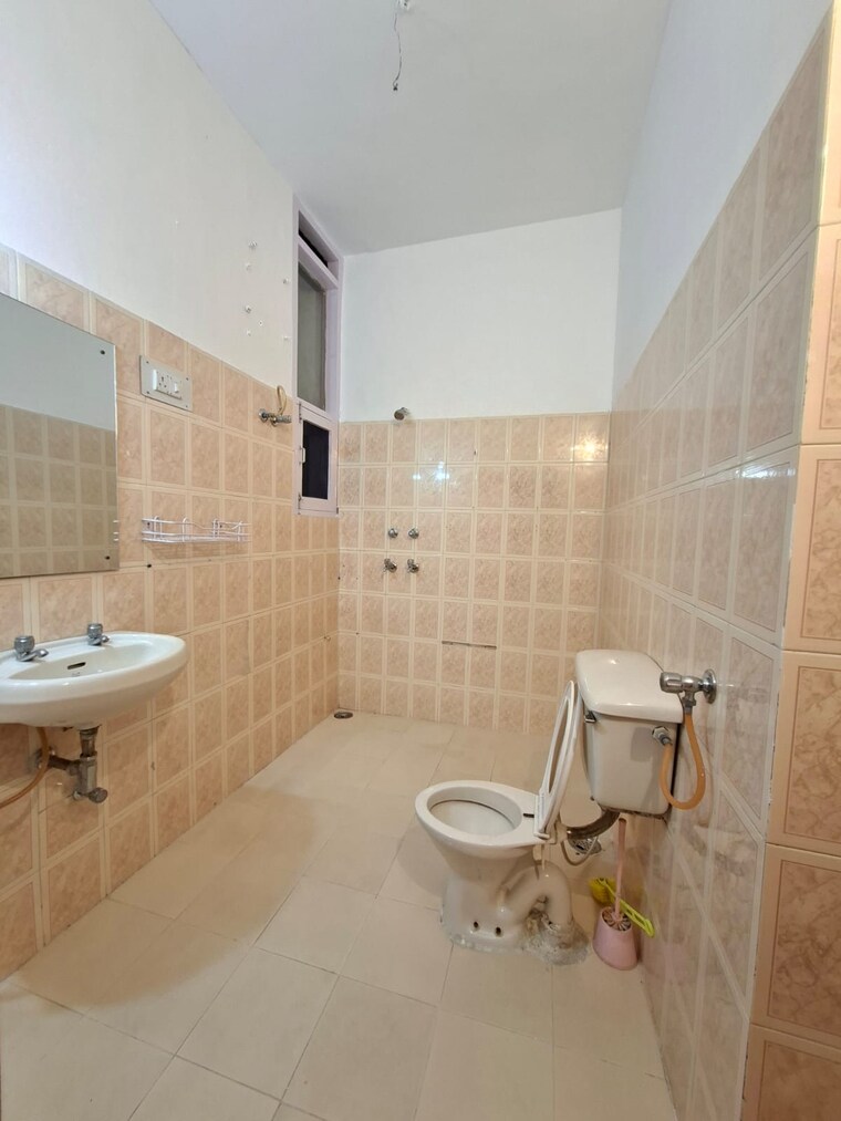 Bathroom, sector 15 3 Bedroom 2000 Sq.Ft. Independent House In Sector 15 Chandigarh 9618240