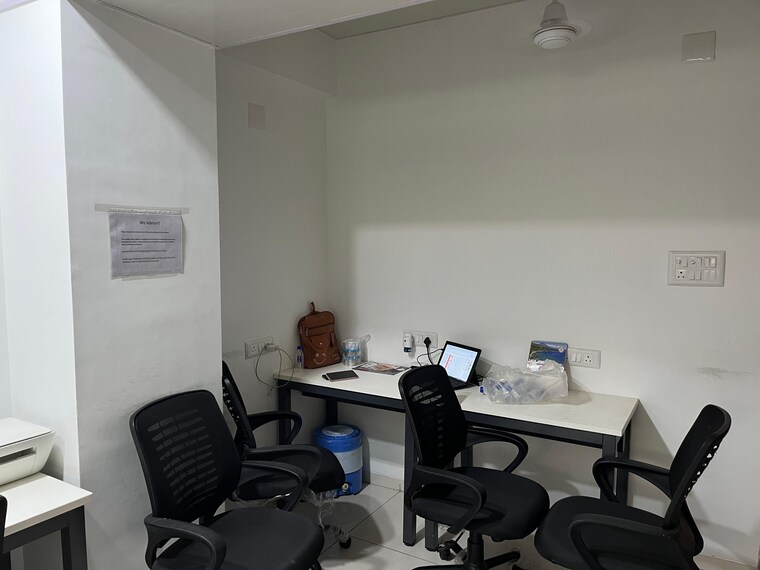 Team Area, gota Commercial Office Space 475 Sq.Ft. In Gota Ahmedabad 9618250