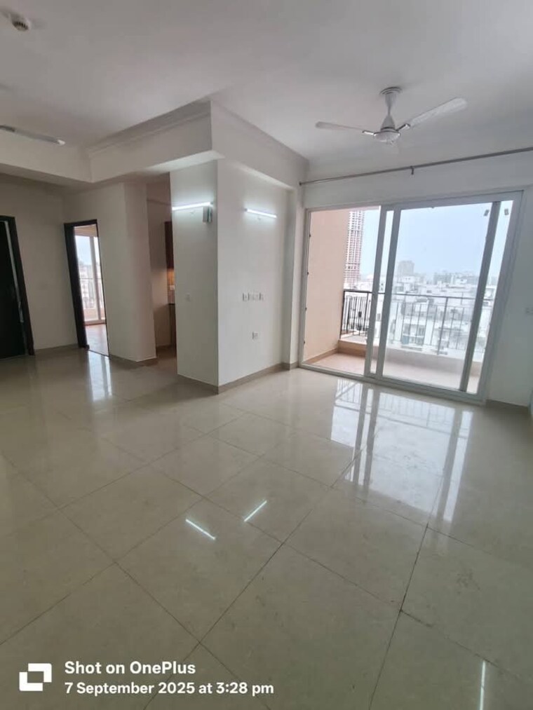 Room, saket 3 Bedroom 1600 Sq.Ft. Apartment In Saket Delhi 9618344
