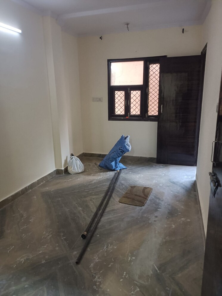 Room, preet vihar 2 Bedroom 550 Sq.Ft. Builder Floor In Preet Vihar Delhi 9618349