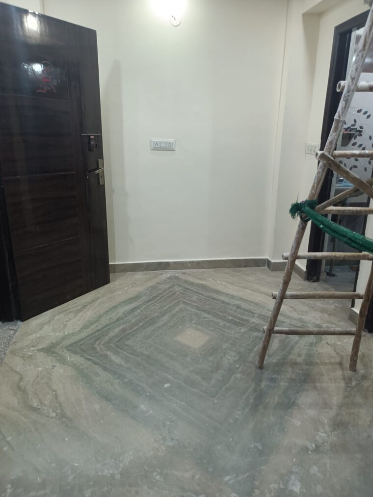 Living Room, preet vihar 2 Bedroom 550 Sq.Ft. Builder Floor In Preet Vihar Delhi 9618349