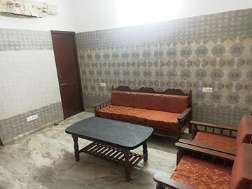 Living Room in 4 BHK Villa at Sector 42 – for Rent