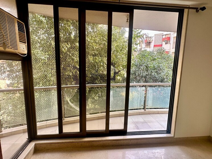 Balcony, bandra west 3 Bedroom 1100 Sq.Ft. Apartment In Bandra West Mumbai 9618339