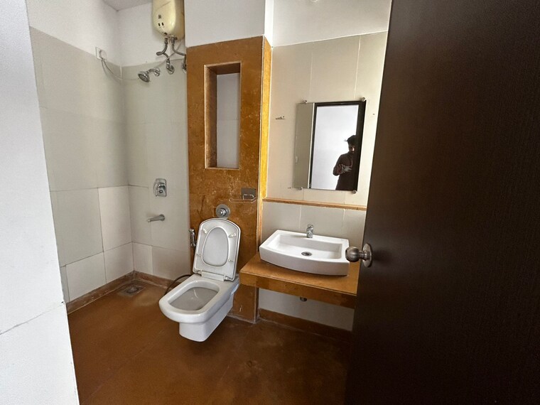 Bathroom, neelkanth-greens 2 Bedroom 600 Sq.Ft. Apartment In Manpada Thane 9618353