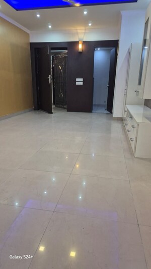 Room in 3 BHK Apartment at BPTP Princess Park, Sector 86 – for Rent