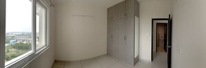 Room in 3 BHK Apartment at Prestige Lakeside Habitat, Varthur – for Sale
