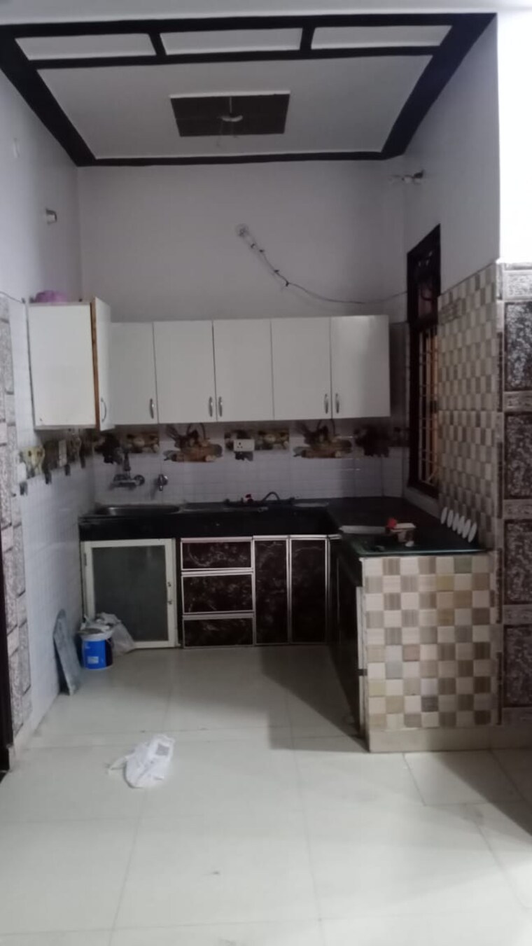 Kitchen, palam-vihar-residents-association 2 Bedroom 950 Sq.Ft. Builder Floor In Palam Vihar Gurgaon 9618399