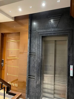 Lift in 2 BHK Apartment at Freedom Fighters Enclave – for Rent