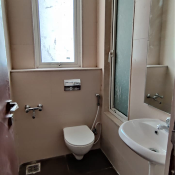Bathroom in 4 BHK Apartment at Omkar Alta Monte, Laxman Nagar – for Sale