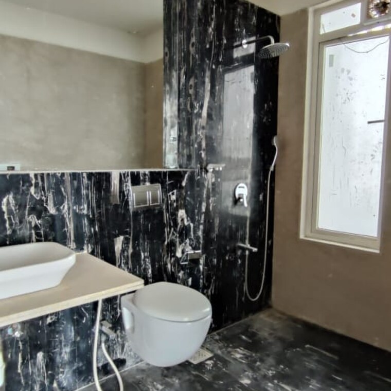 Attached Bathroom, omkar-alta-monte 4 Bedroom 3918 Sq.Ft. Apartment In Laxman Nagar Mumbai 9618415