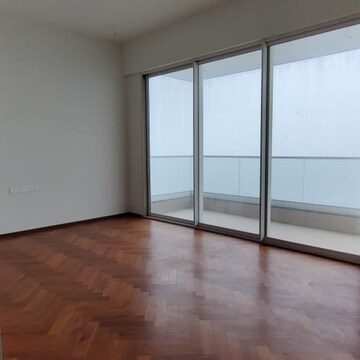 Room in 4 BHK Apartment at Omkar Alta Monte, Laxman Nagar – for Sale