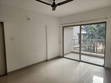 Room in 2 BHK Apartment at BrahmaCorp F Residences Phase II, Kalyani Nagar – for Rent