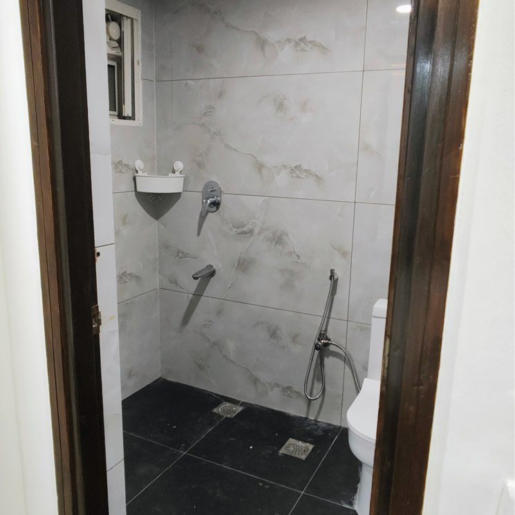 Bathroom, golf-edge 2 Bedroom 1400 Sq.Ft. Apartment In Nanakramguda Hyderabad 9618441