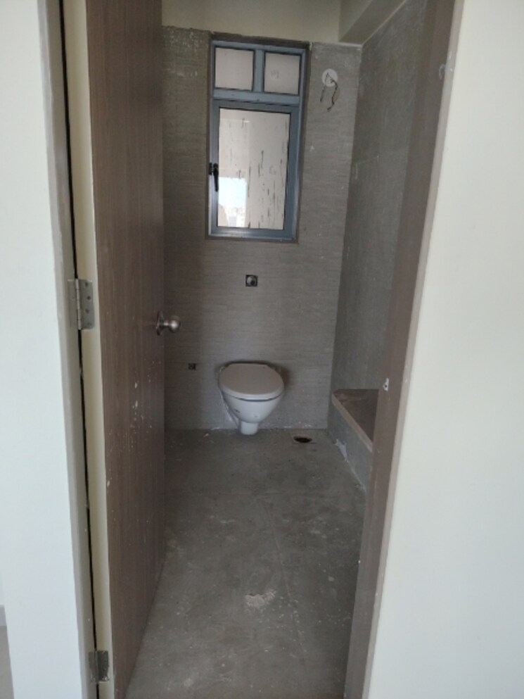 Bathroom, bhoomi-9-business-bay Commercial Office Space 964 Sq.Ft. In Malad West Mumbai 9618457