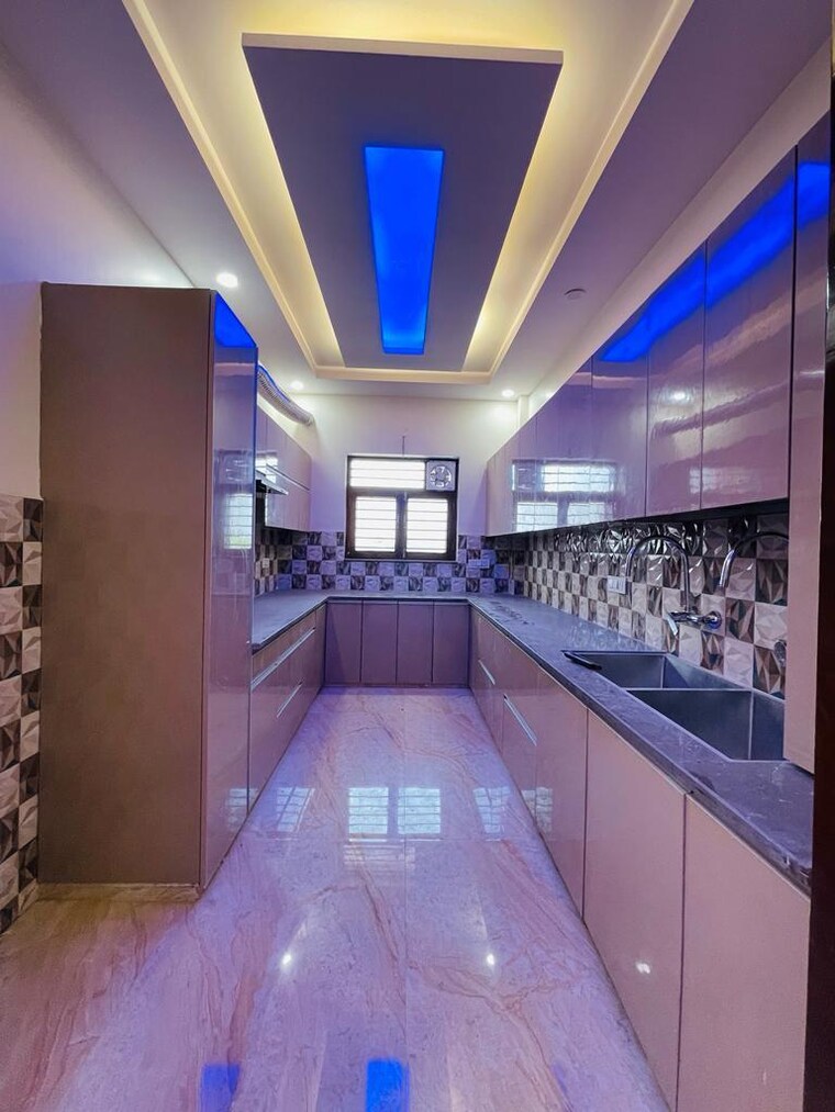 Kitchen, sector 85 3.5 Bedroom 2250 Sq.Ft. Builder Floor In Sector 85 Faridabad 9618442