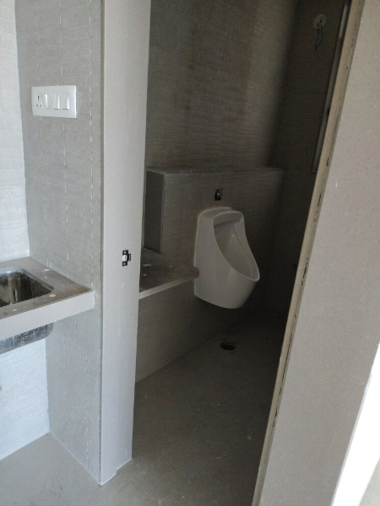 Bathroom, bhoomi-9-business-bay Commercial Office Space 964 Sq.Ft. In Malad West Mumbai 9618457