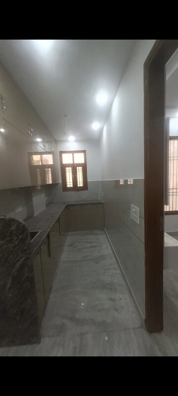 Kitchen in 3 BHK Builder Floor at Rohini Sector 28 – for Sale