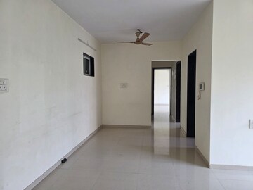 Room in 2 BHK Apartment at Lokhandwala Spring Grove, Kandivali East – for Rent