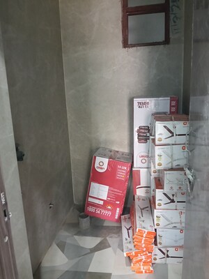 Furnished Amenities in 2 BHK Builder Floor at Ansal Plaza Sector-23, Sector 23 – for Rent