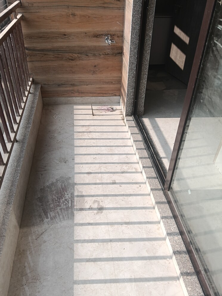 Balcony, ansal-plaza-sector-23 2 Bedroom 1100 Sq.Ft. Builder Floor In Sector 23 Gurgaon 9618471