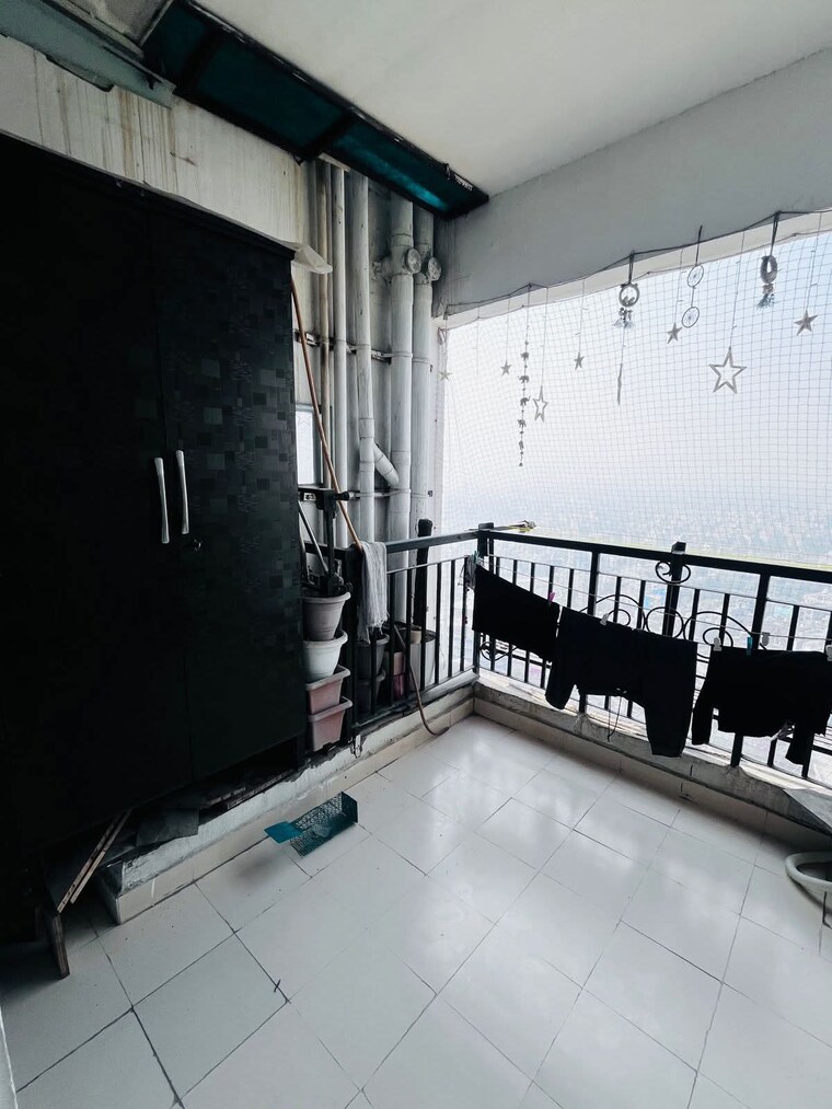 Balcony, gaur-city-2-14th-avenue 1 Bedroom 550 Sq.Ft. Apartment In Sector 16c Greater Noida Greater Noida 9618467