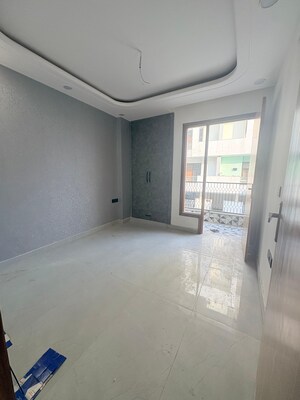 Room in 3 BHK Builder Floor at Fidato Honour Homes, Sector 89 – for Sale