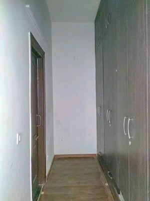 Building Lobby in 4 BHK Independent House at Amrapali Leisure Park, Amrapali Leisure Valley – for Sale