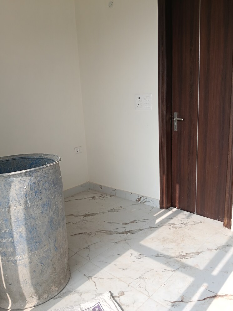 Bedroom, ansal-plaza-sector-23 1 Bedroom 650 Sq.Ft. Builder Floor In Sector 23 Gurgaon 9618500
