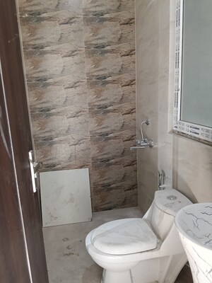Bathroom in 1 BHK Builder Floor at Ansal Plaza Sector-23, Sector 23 – for Rent