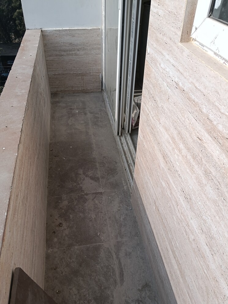 Balcony, ansal-plaza-sector-23 1 Bedroom 650 Sq.Ft. Builder Floor In Sector 23 Gurgaon 9618500