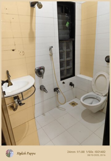 Attached Bathroom in 6 BHK Villa at Goregaon West – for Rent