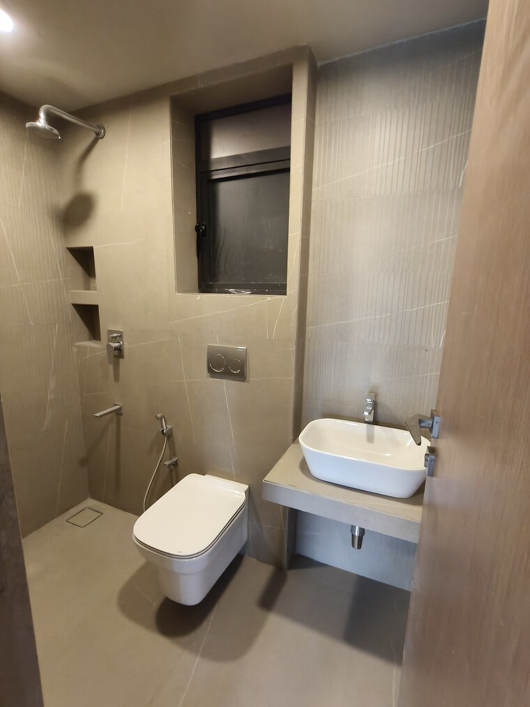 Bathroom, experio-platinum-elysium 3 Bedroom 940 Sq.Ft. Apartment In Sector 29 Nerul Navi Mumbai 9618509