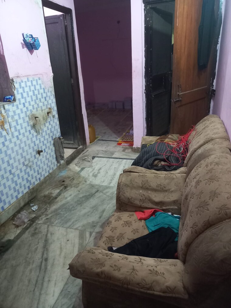 Living Room, om vihar 2.5 Bedroom 500 Sq.Ft. Apartment In Om Vihar Delhi 9618496