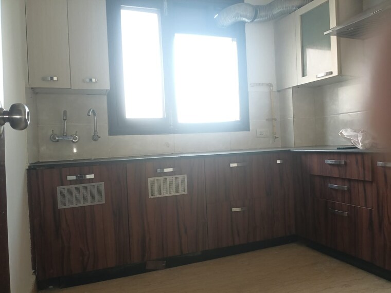 Kitchen, kailash colony 3 Bedroom 1500 Sq.Ft. Builder Floor In Kailash Colony Delhi 9618510