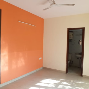 Room in 3 BHK Apartment at Rise Organic Homes, Mahurali – for Rent