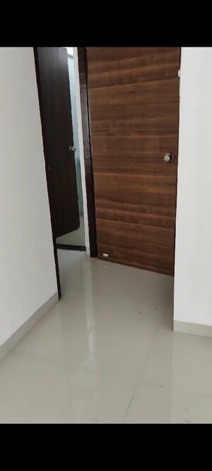 Room in 1 BHK Apartment at Kurla East – for Rent