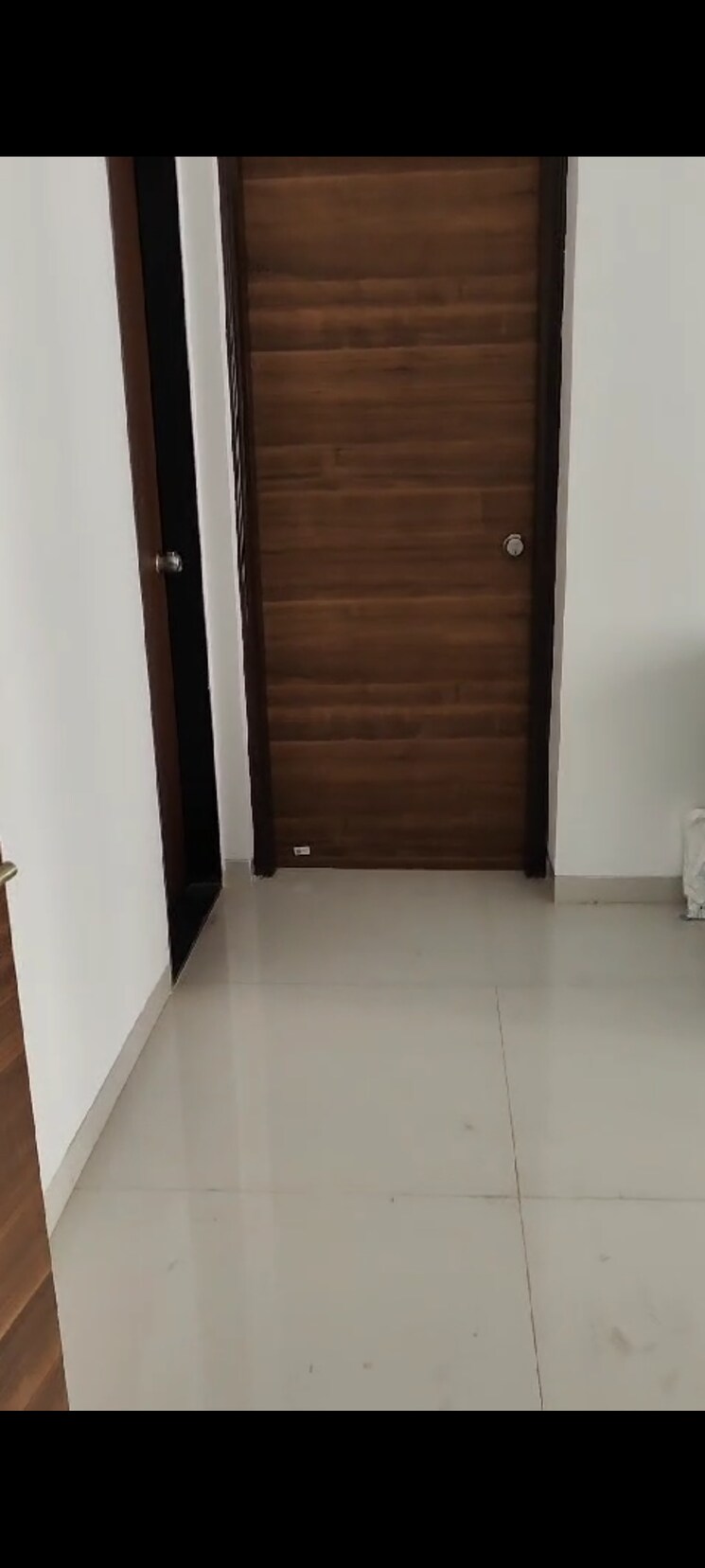 Room, kurla east 1 Bedroom 430 Sq.Ft. Apartment In Kurla East Mumbai 9618525