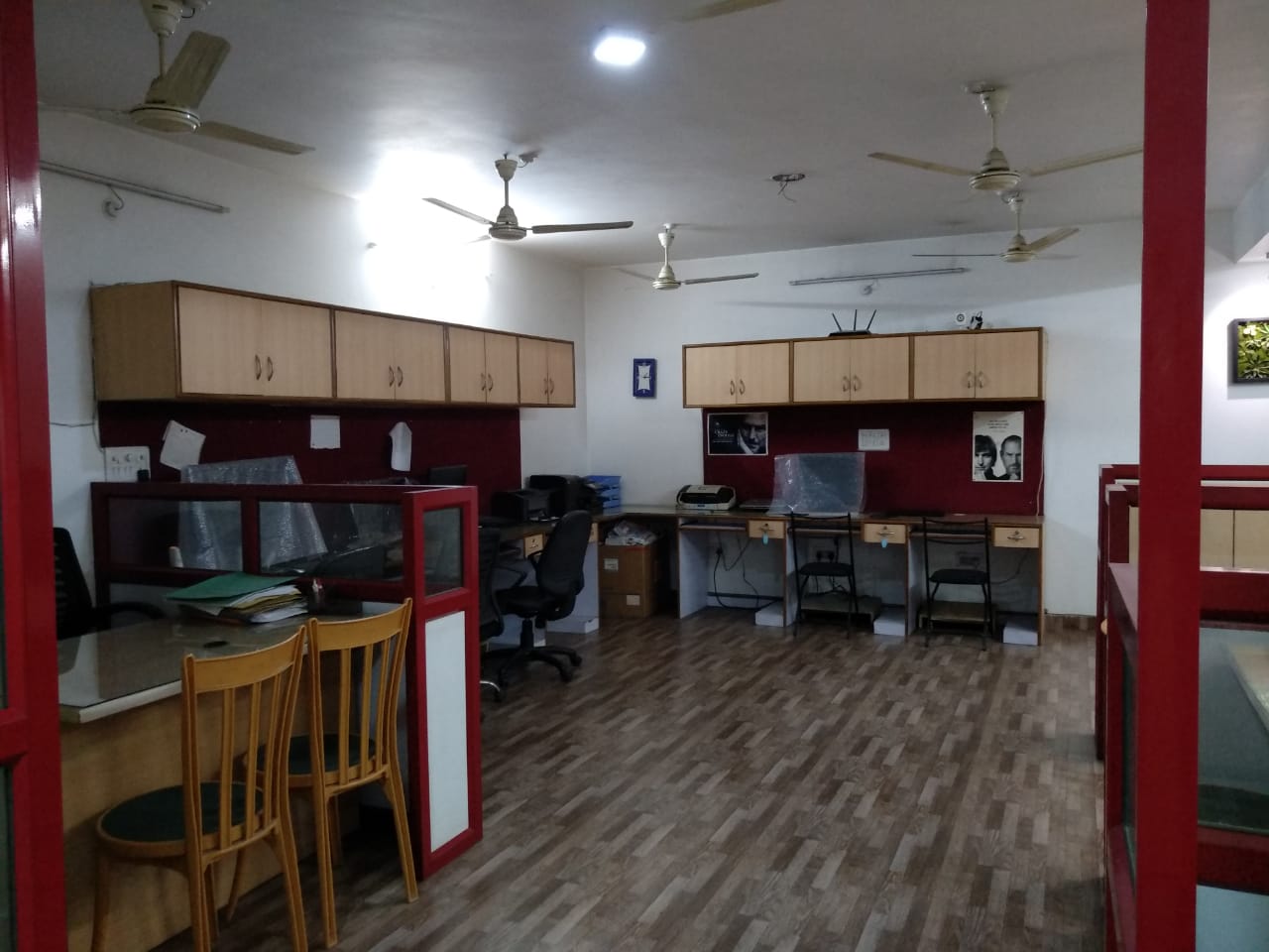 Office Space For Rent in Vasundhara Complex