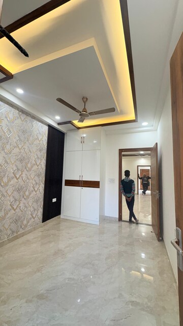 Room in 3 BHK Builder Floor at Fidato Honour Homes, Sector 89 – for Sale