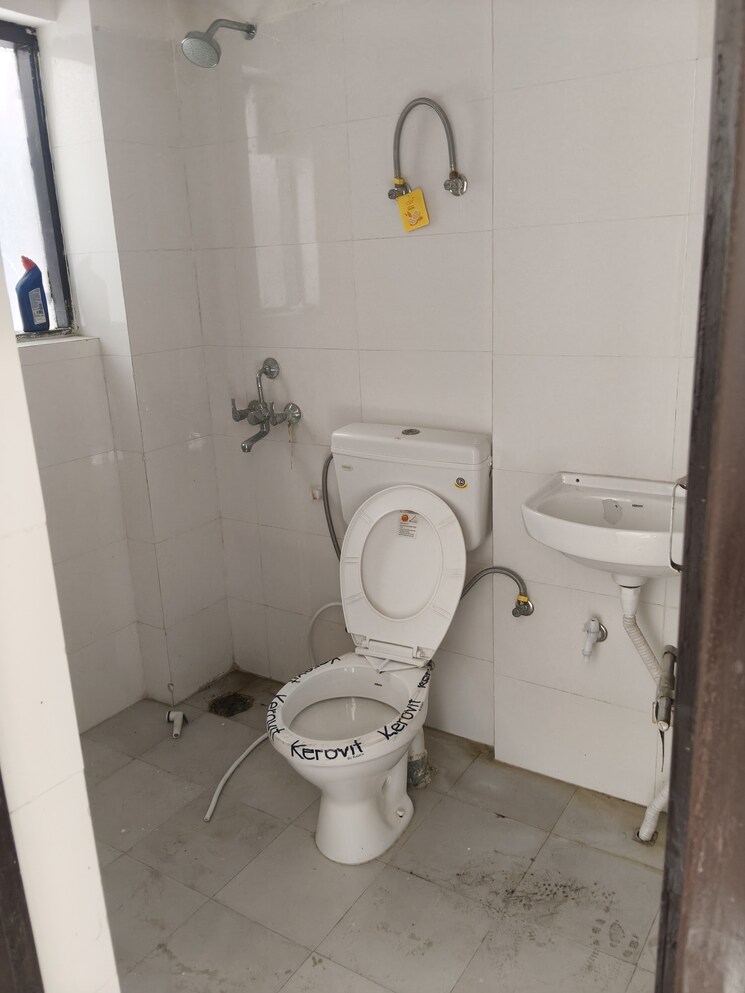 Attached Bathroom, amolik-sankalp 3 Bedroom 646 Sq.Ft. Apartment In Sector 85 Faridabad 9618731