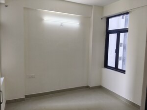 Room in 3 BHK Apartment at Amolik Sankalp, Sector 85 – for Rent