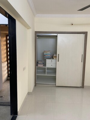  2.5 BHK Apartment at Rosa Oasis Ph 2, Ghodbunder Road – for Rent