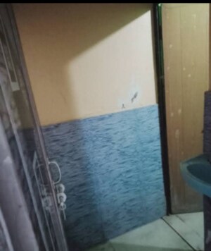 Bedroom in 2 BHK Independent House at Aliganj – for Rent