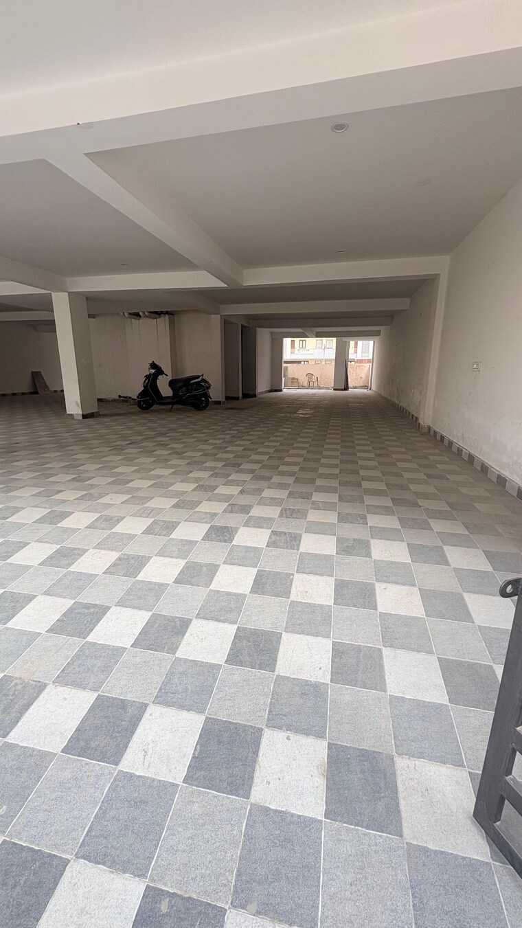  Parking, fidato-honour-homes 3 Bedroom 180 Sq.Yd. Builder Floor In Sector 89 Faridabad 9618560