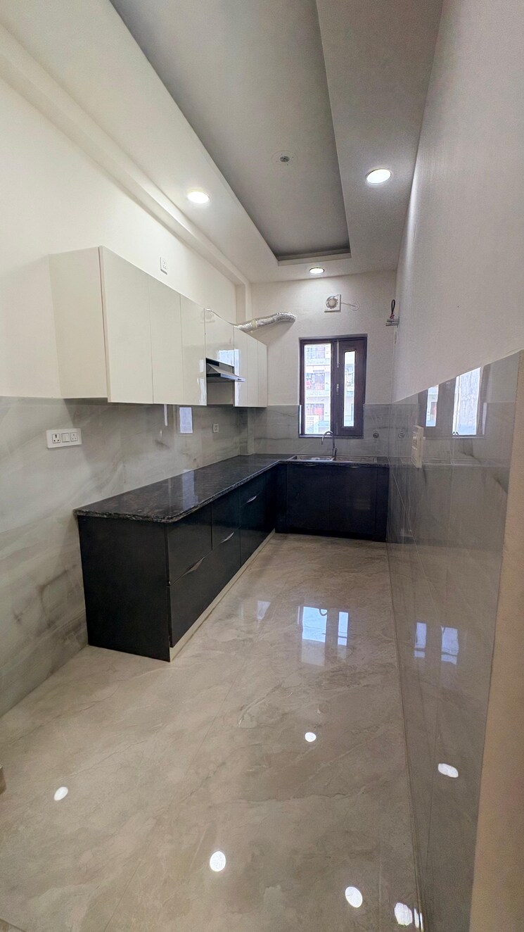 Kitchen, fidato-honour-homes 3 Bedroom 180 Sq.Yd. Builder Floor In Sector 89 Faridabad 9618560