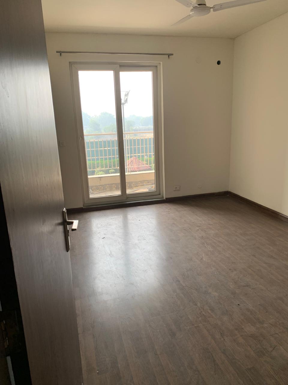 2 BHK Apartment For Rent in BPTP Discovery Park