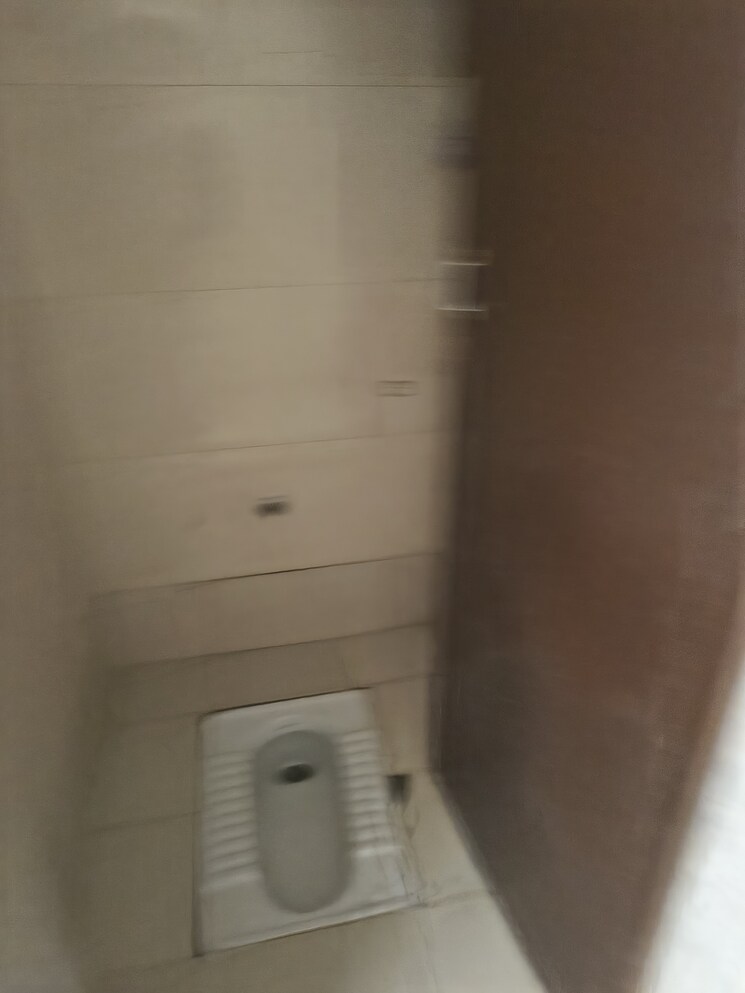 Bathroom, n-g-acharya-apartment 1 Bedroom 300 Sq.Ft. Apartment In Chembur Mumbai 9618575